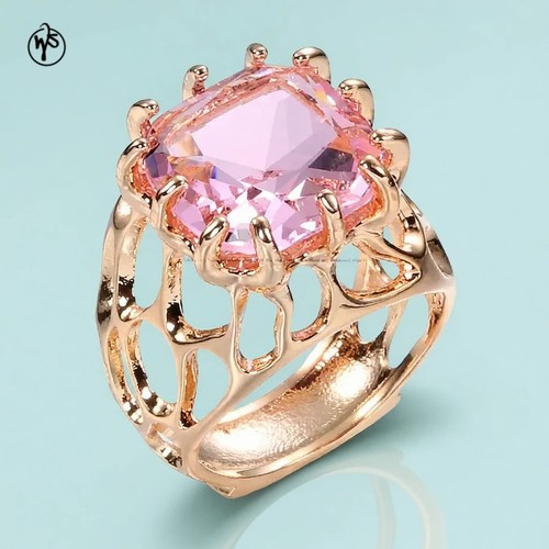 Anello con zirconi rosa