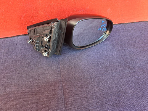 Specchietto specchio - specchietto,