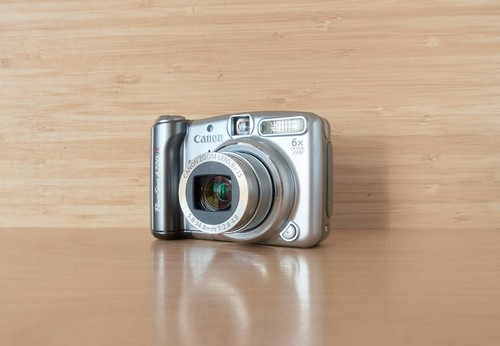Canon powershot a720 8mp - is,