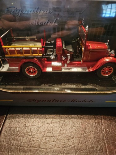 Camion dei pompieri studebaker - pompieri,