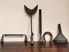 5 ANTICHI ATTREZZI RURALI IMBUTO FERRO CAVALLO CAMPAGNA FALEGNAME MANISCALCO 