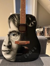 Chitarra acustica John Lennon