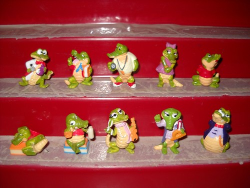 Sorpresine kinder ferrero - kinder,