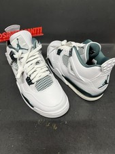 NIKE AIR JORDAN 4 RETRO