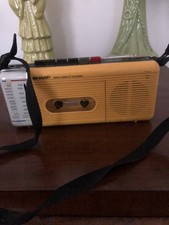 Registratore a cassette radio AM/FM Sharp vintage anni 80 QT-5 Boombox testato GIALLO