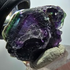 Cubo di fluorite fantasma