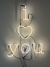 Lampada da parete SELETTI Alphabet Neon di Selab Neon Art "I love You”