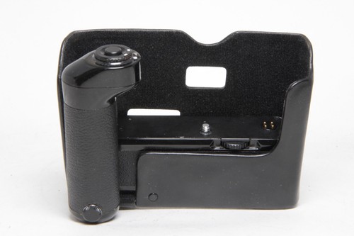 Nikon power grip - power,