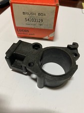 54203529 BRUSH BOX LUCAS