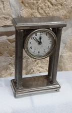 Orologio antico a colonne