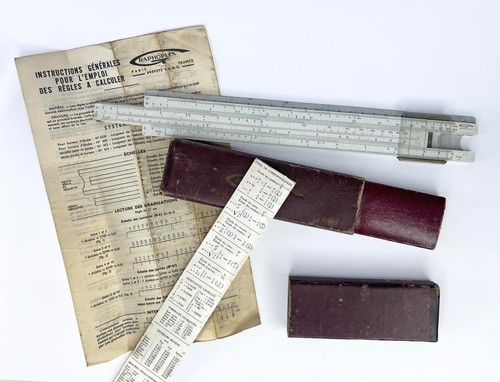 Regolo calcolatore vintage