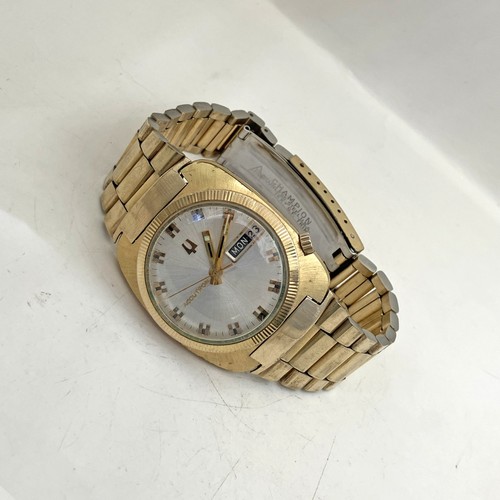 Vintage bulova accutron day - bulova,