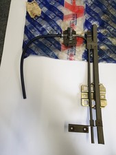 Alzavetro automatico a