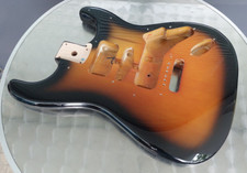 Corpo/corpo Fender Squier Strat - Sunburst bicolore