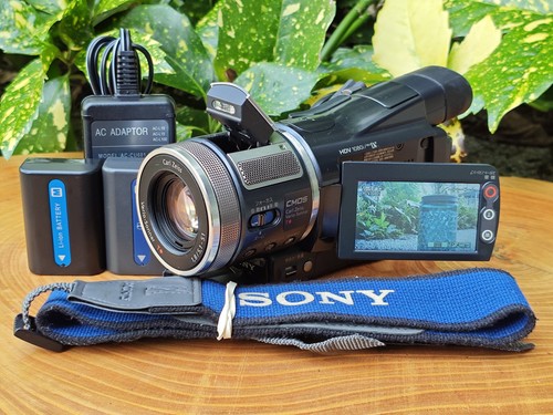 1069368 videocamera sony - 1069368,