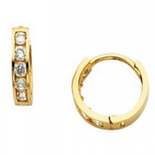 Orecchini a cerchio Huggies in