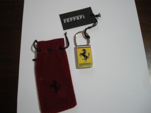 Ferrari portachiavi smaltato - ferrari,