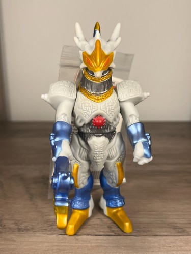 Bandai kaiju ultra - bandai,