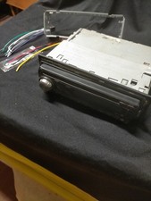 AUTORADIO CON FRONTALINO ESTRAIBILE JVC  KD - G322 ANNI 70/80