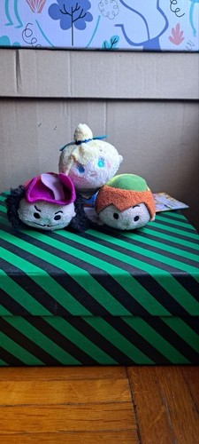 Disney store tsum - store, peter