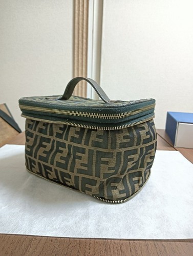 Fendi zucca pattern folding - fendi,
