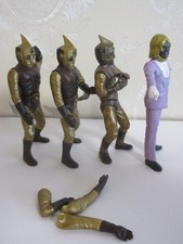 Set 4 Figure Spectreman Dr