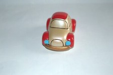 macchinina soprammobile colorata rosso e oro in resina stile vintage