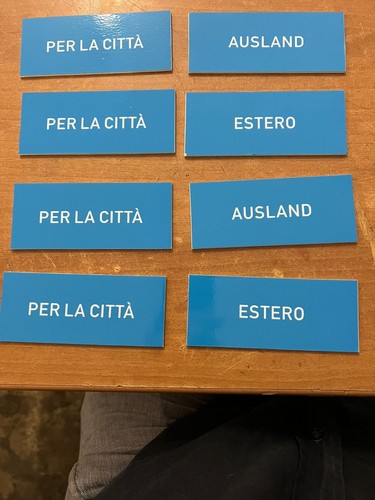 Cassetta postale celeste - postale,