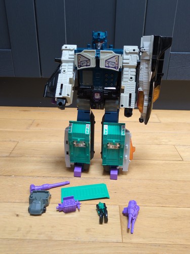 Takara transformers - takara,