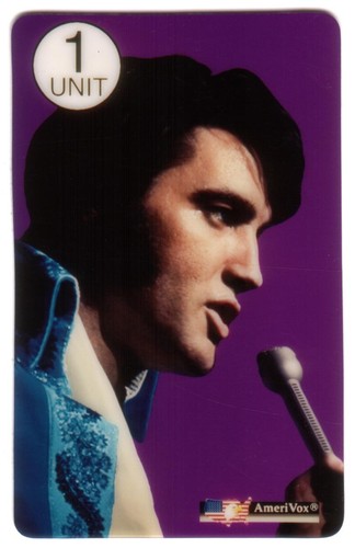 Elvis che canta - 1u, dentro