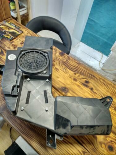 Audi avant subwoofer 8e9 - audi,