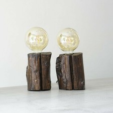 Coppia di lampade da tavolo, comodino vintage rustiche fatte a mano in legno
