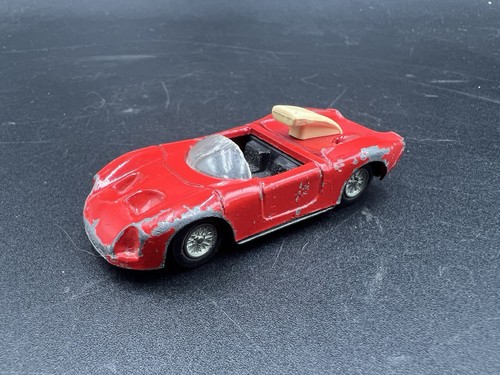 Speedy alfa romeo red - 33, no