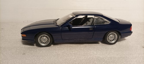 Bmw 850 i revell - 1/18,