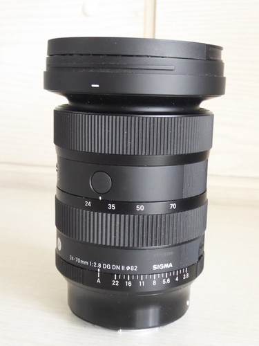 Sigma 70mm dg dn - f/2.8,