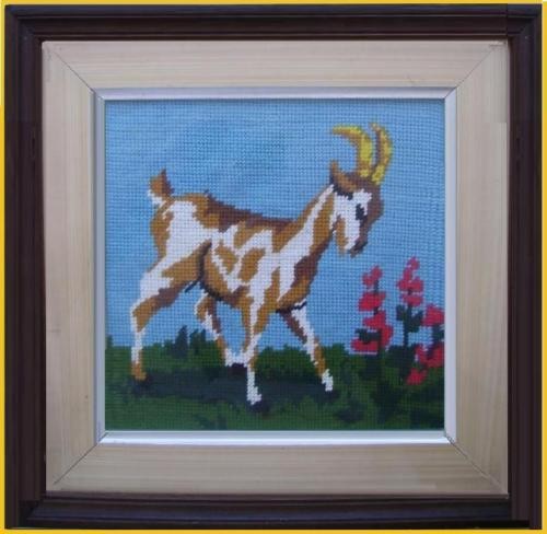 Originale capretta punto croce