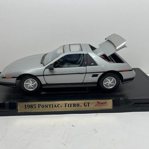 Scale pontiac fiero - scale, gt