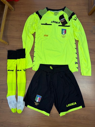 Completino calcio arbitro - da,