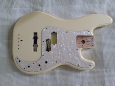 Fender MIM Deluxe Precision