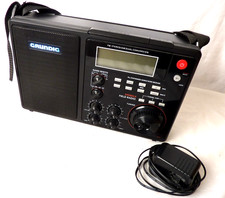 Grundig S450DLX Portable AM /