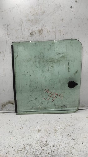 Vetro compasso posteriore - a,