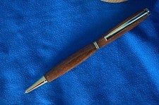 Penna a sfera in legno di