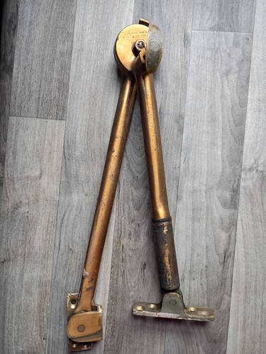 Chiudiporta vintage ottone