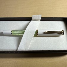 Penna stilografica Pelikan classica M200 verde pastello pennino fine confezione regalo