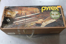 Vintage Pyrex Bake-A-Round