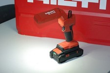 Lampada da cantiere Hilti-SL2-22 NURON *COME NUOVA* con 1 fattura garanzia batteria