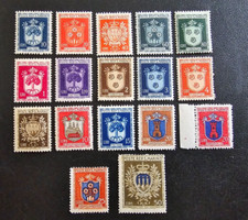 17 Francobolli Repubblica San Marino Stemmi dei Castelli Anni 1945 1946 S.c **