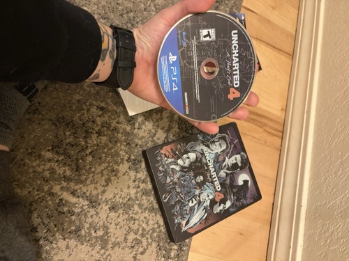 Adesivi uncharted fine di - adesivi,