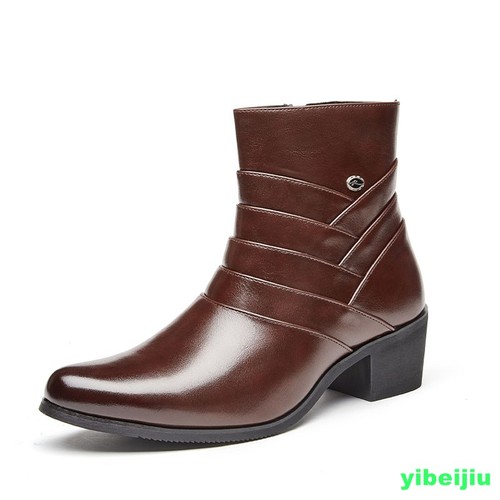 Stivaletti corti uomo moda