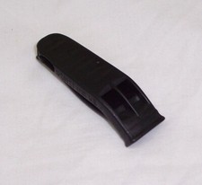 FISCHIETTO SENZA PALLINA NERO